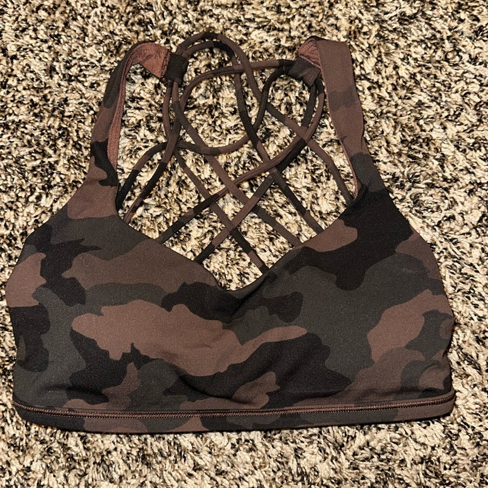 Lululemon sports bra